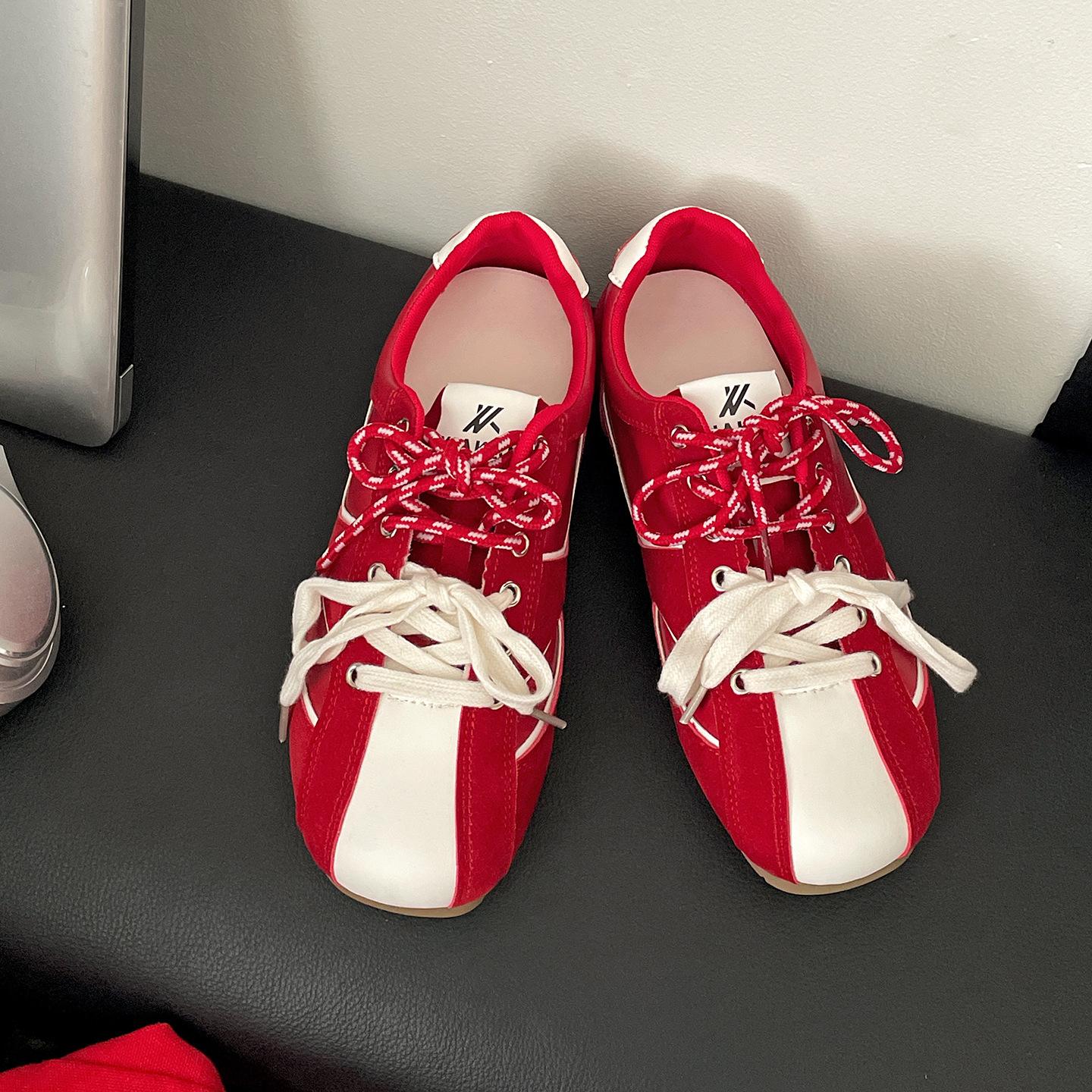 

Queen Fan Red Retro Flat-bottomed German Training Shoes Women s 2025 New Summer Versatile Lightweight Soft-soled Casual Board Shoes 35 червоний