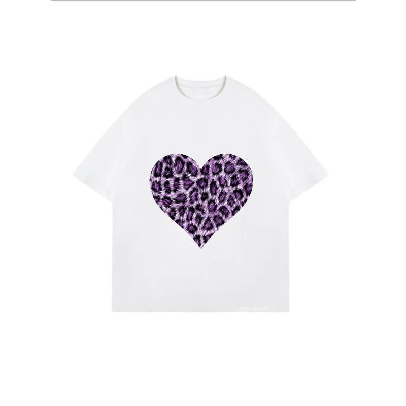 White Oversized T Shirt With Purple Leopard Heart Print For Casual Wear And Street Style