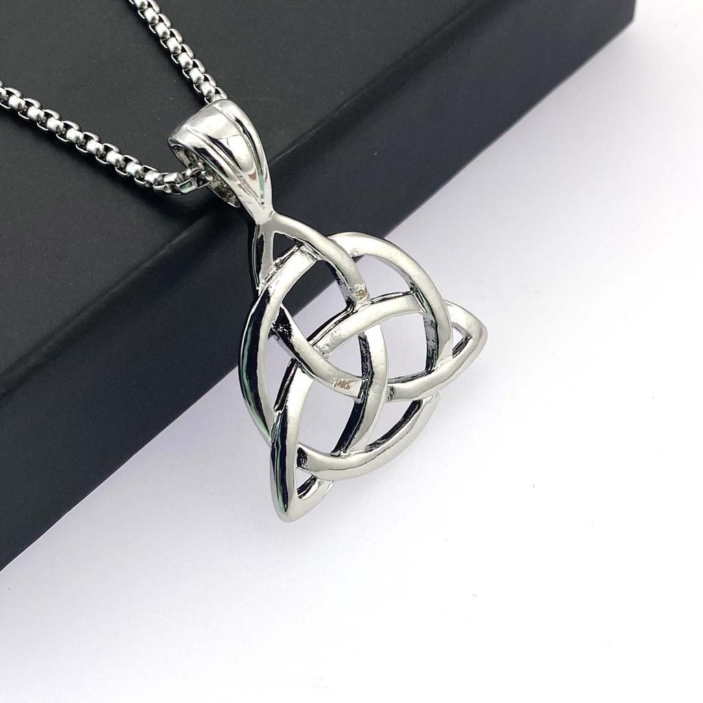 Stylish Simple Titanium Steel Chain Cast Irish Combination Gold Pendant Necklace Sweater Chain Accessories
