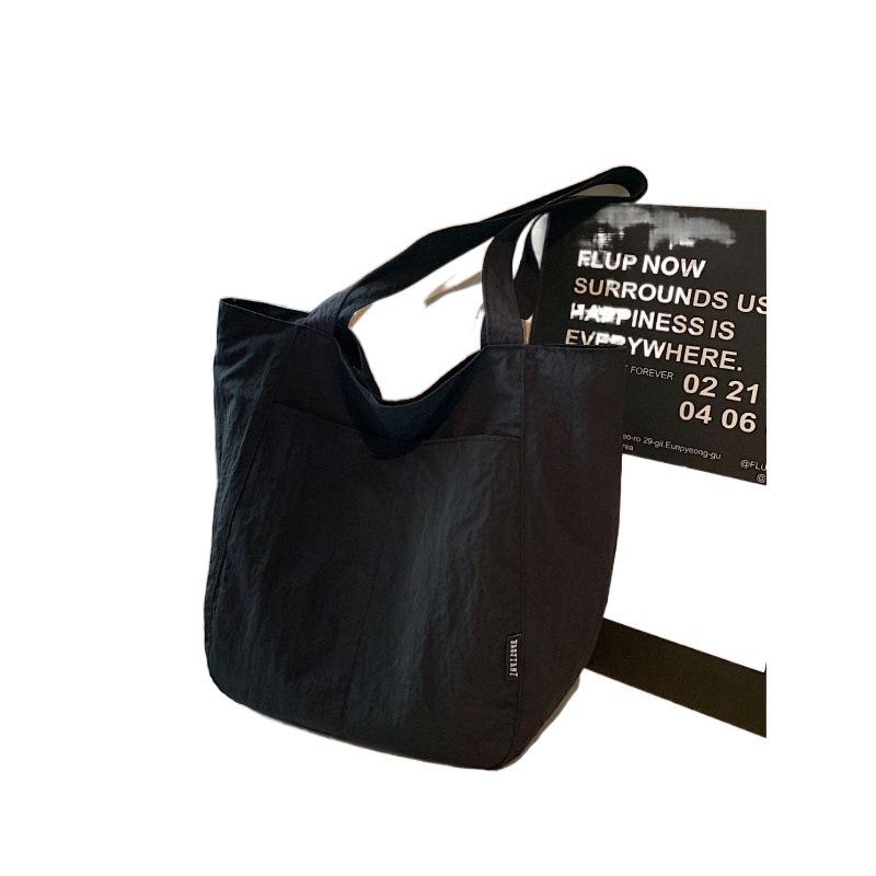 Japońska Wodoodporna Nylonowa Codzienna Torba Tote Damska Wiosna/Lato – Duża Pojemność, Stylowa Torba na Ramię