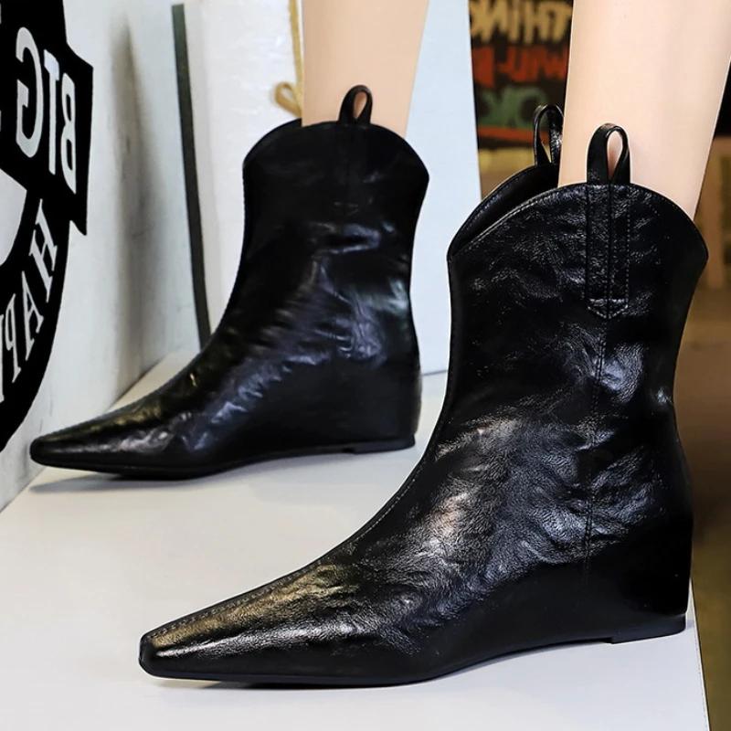 Bigtree Elegant Women'S Boots  New Style Square Toe Flat Bottom Inner Height Boots Hand Scratch Pattern Casual Ankle Boots