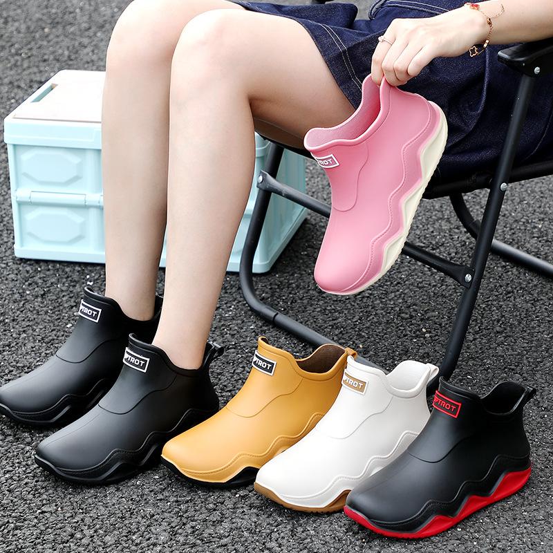 Fashionable Non-slip, Wear-resistant And Odor-resistant Rain Boots