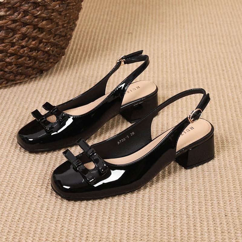 

Fashion square toe double bowtie sandals women med-high heels slingback summer shoes woman japanned leather gladiator sandalias mujer 35 чёрный