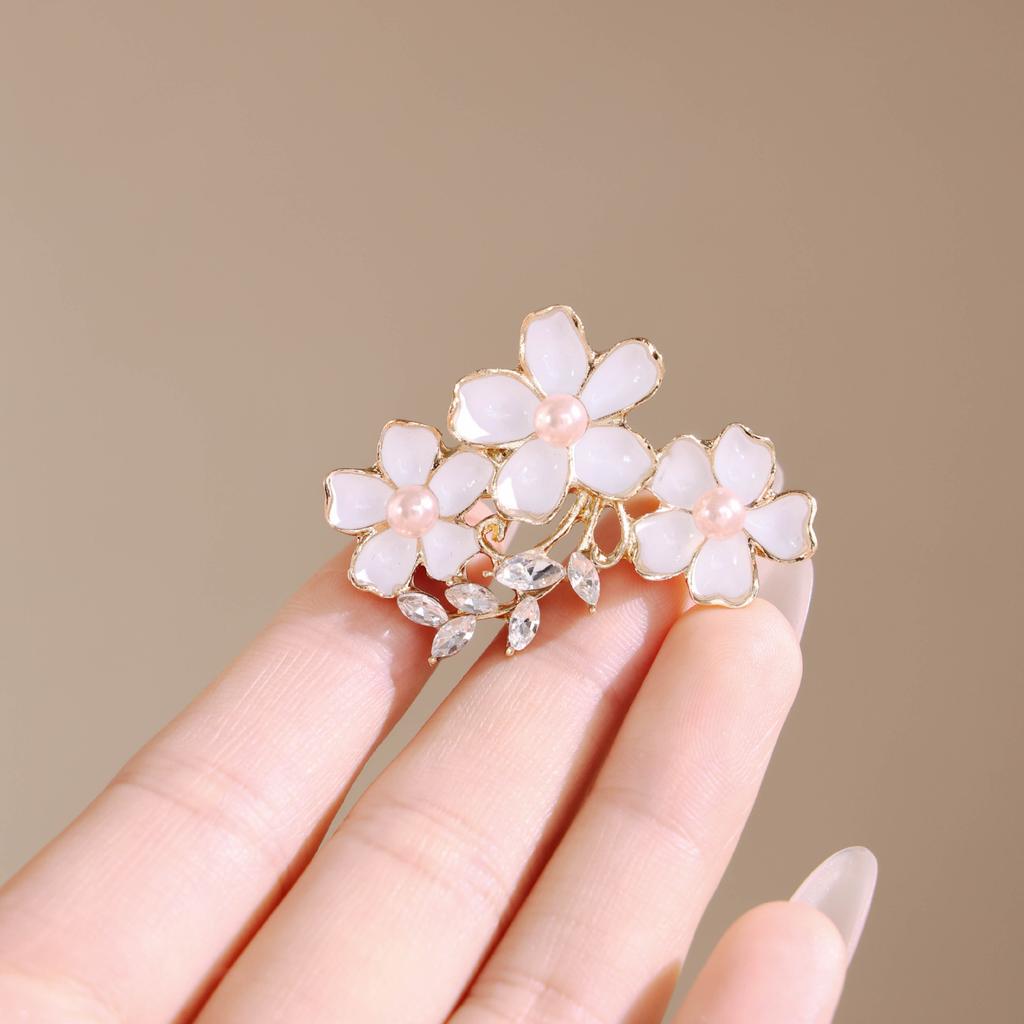 New Chinese Flower Pearl Brooch High-end Femininity Elegant Pin Coat Suit Button Corsage Accessories