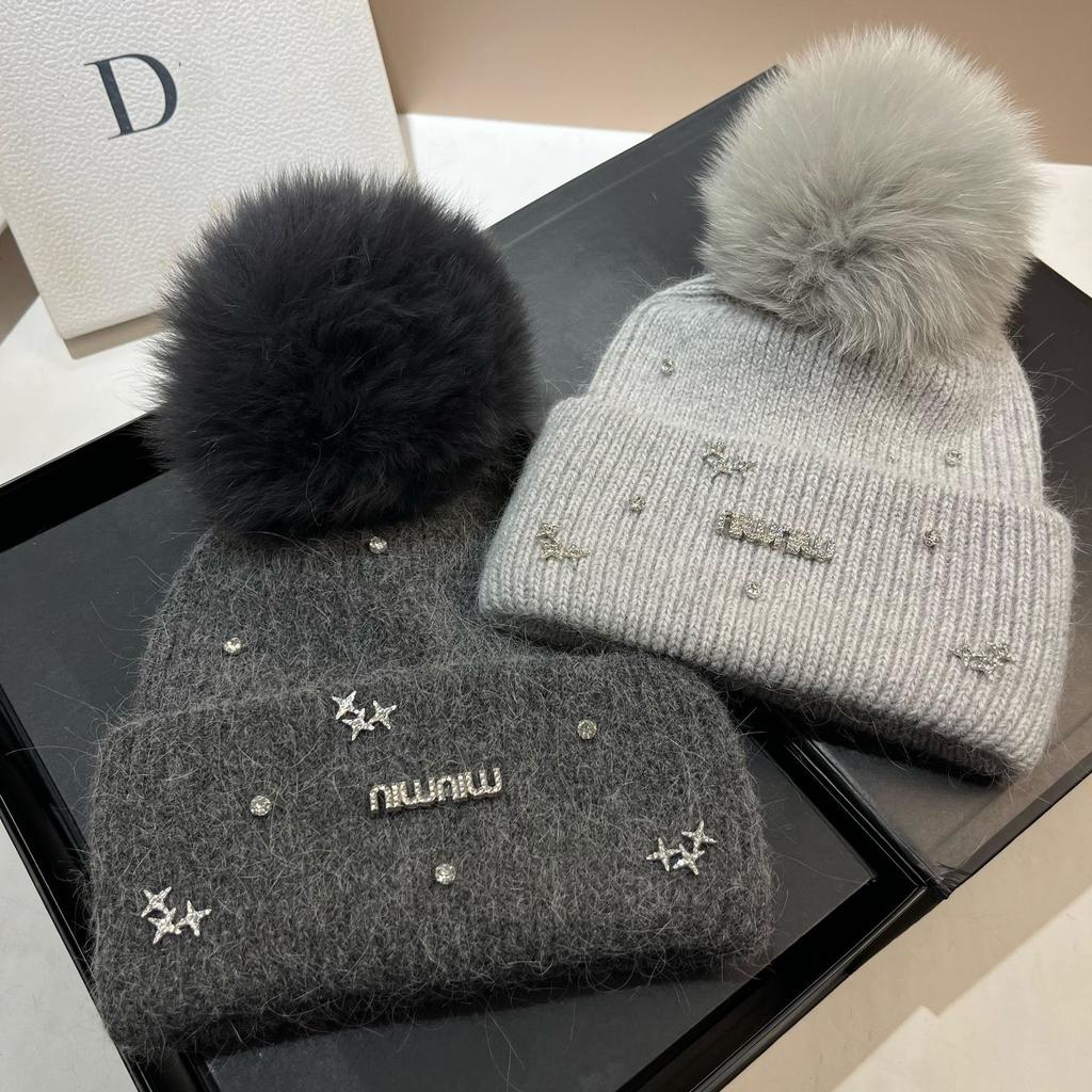 Light Luxury Rhinestone Min Small Fragrant Style Design Big Hairball Knitted Hat Winter Sweet Plush Warm Rabbit Fur Wool Hat