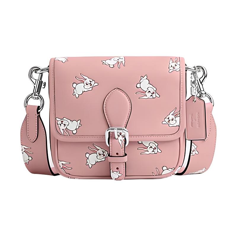 

COACH White Rabbit Frankie 17 Solid Color White Rabbit Appliqué Flap Cow Leather Messenger Bag Shoulder Crossbody Handbag Small Women s Pink білий