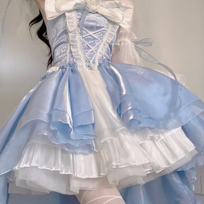 

Синее свадебное платье в стиле Лолиты в западном стиле: Короткий спереди, длинный сзади с обильной отделкой, большим бантом и принцессным шлейфом M