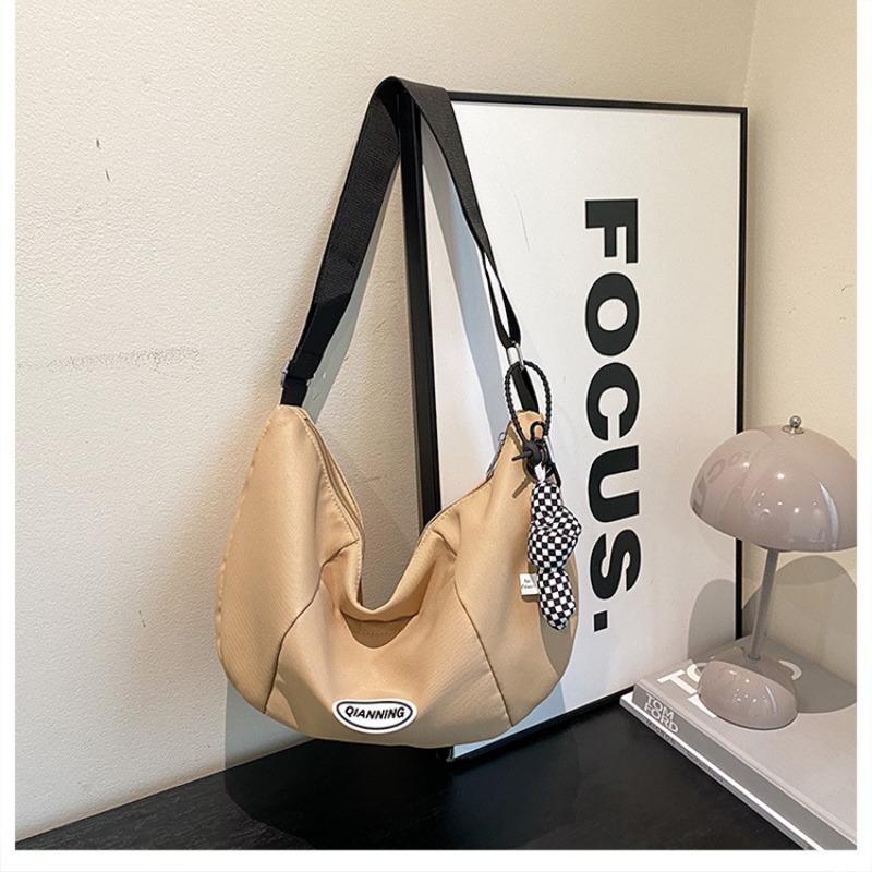 Niche Fresh Women Bag Campus Fashion Versatile Large Capacity Dumpling Bag Spring New Shoulder Crossbody Bag