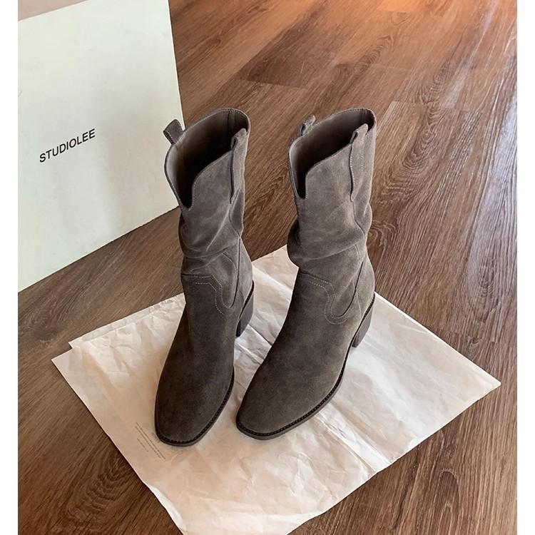 The new spot grape mother has the same style, with a height increase of 8cm~ round head V-mouth thick heel thick bottom and thin big tube circ