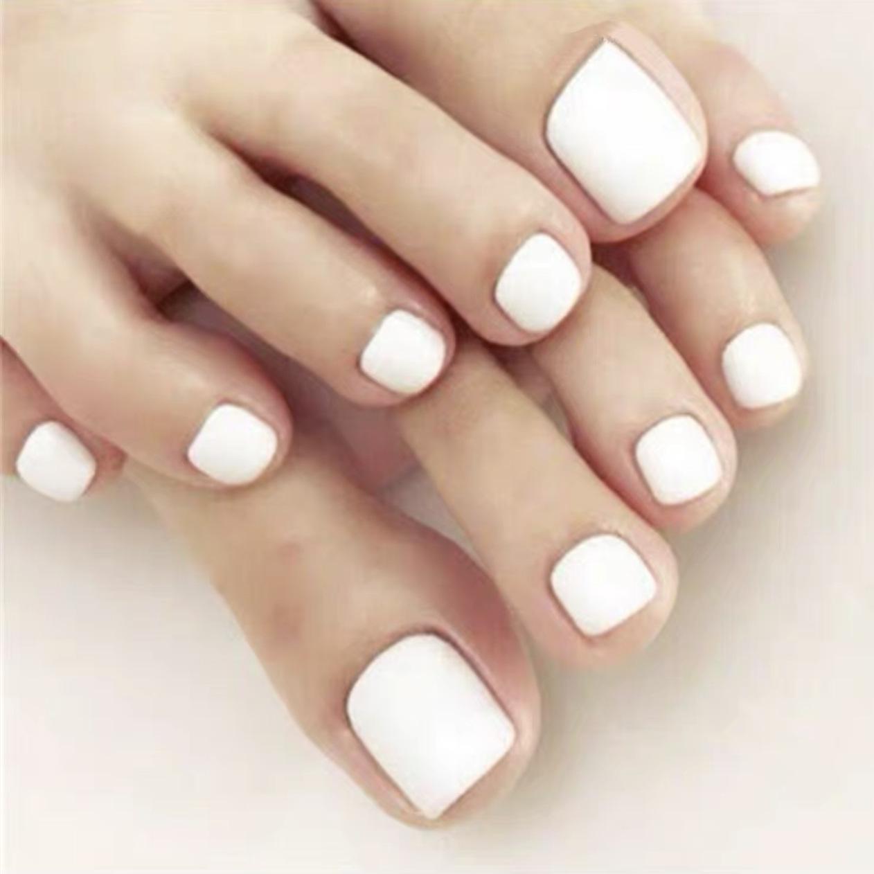 

Influencer Matte White Wearable False Nail Set