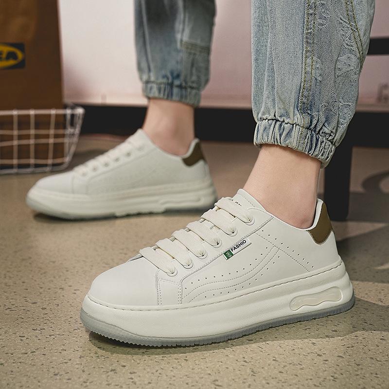 

Men s shoes four seasons fashion sports shoes Korean version low-top casual little white shoes youth leather lace-up board shoes 44