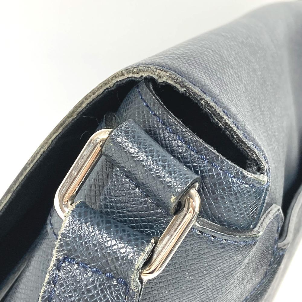 Louis Vuitton M32624 Taiga Roman MM Crossbody Flap Messenger Bag Shoulder Bag