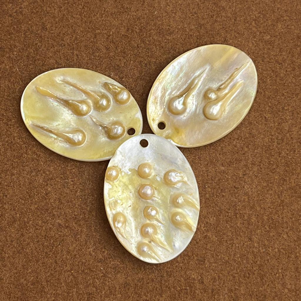 3Pcs, Natural Shell Mother of Pearl Beads with Holes, Boho Handcrafted Oval Loose Beads, 28×38mm, for DIY Necklace, Jewellery Making, Festive Crafts