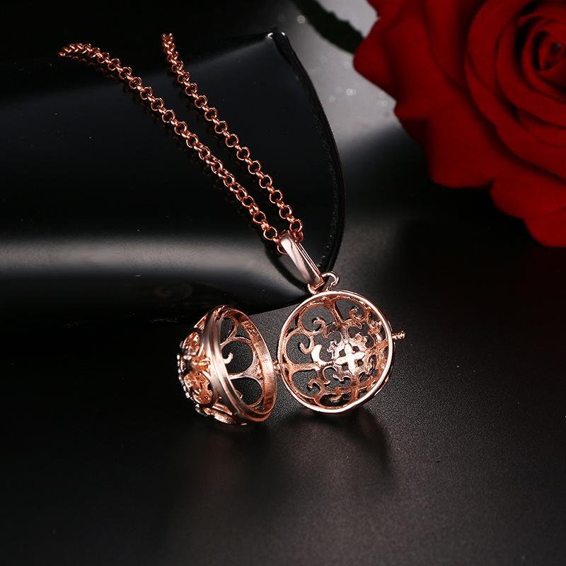 Mexico Chime Two-Color Feather Caller Locket Piano Ball Necklace Essential Oil Diffuser Perfume Musical Pendant New Jewelry