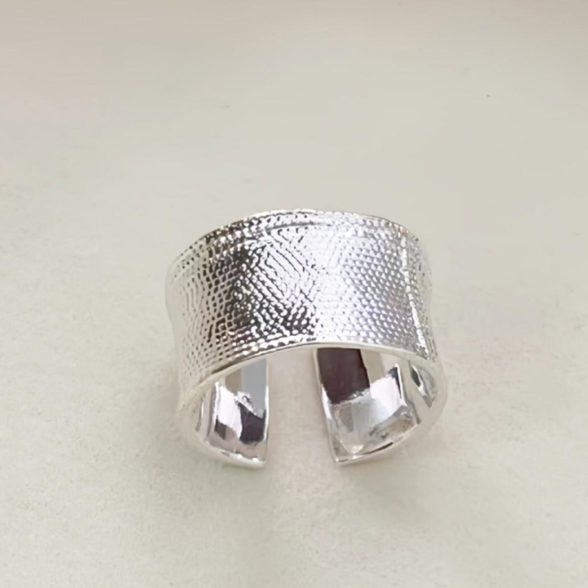 

Trendy European American Women’s Exaggerated Adjustable Bandage Ring серебряный