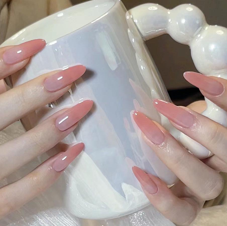 

WM-31 Elegant Almond Gradient Fake Nail Set - 24 Wearable Nail Pieces with Stickers With Glue
