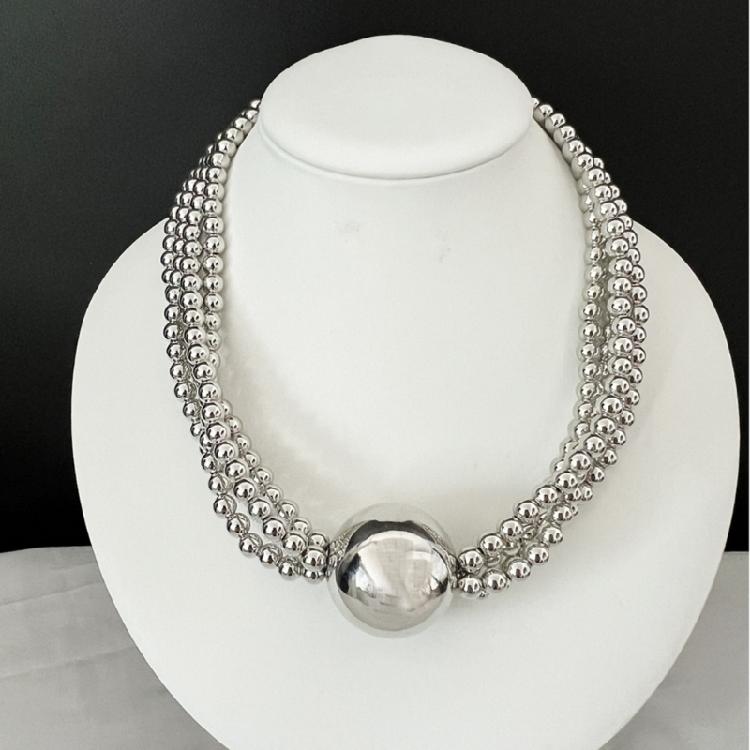Elegant Layer Imitation Pearls Statement Necklace Large Bead Detailing For Neck Outfits
