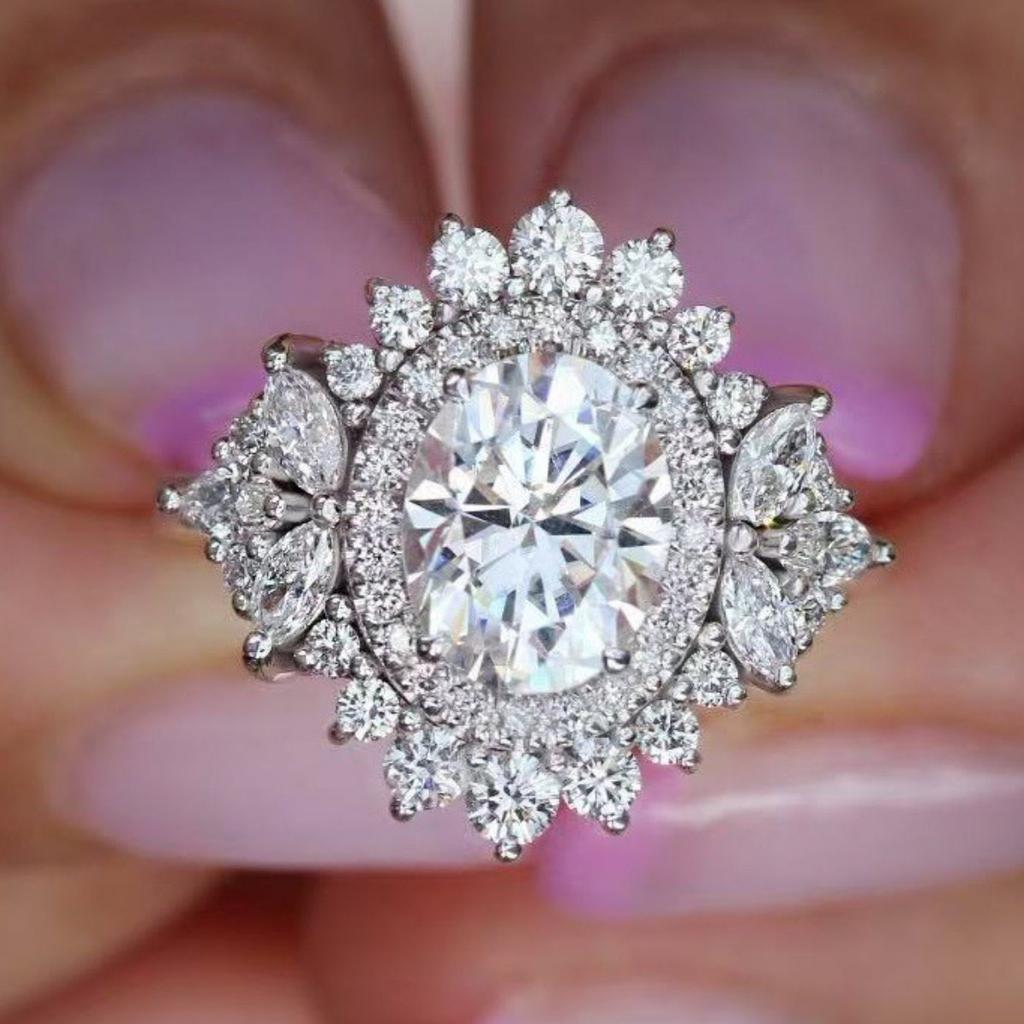 Luxury European and American Fashion Ring Women, Luxurious Temperament Crown Couple Ring, Two Sets of High-end Rings