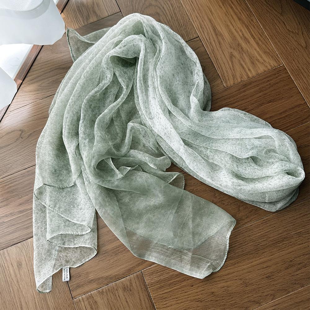 Mother's Day silk scarf silk high-end scarf new summer sunscreen silk scarf women's Korean atmosphere shawl