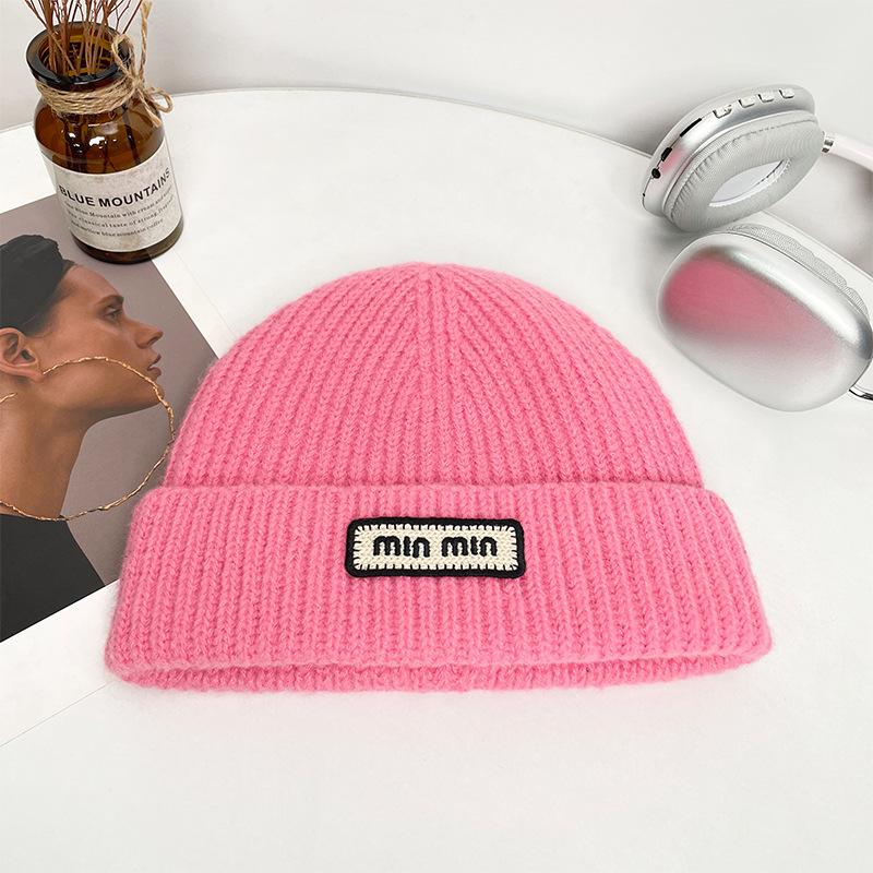 New Simple Letter Woolen Hat for Women in Autumn and Winter Warm Knitted Hat Outdoor Versatile Ear Protection Face Small Cold Hat for Men