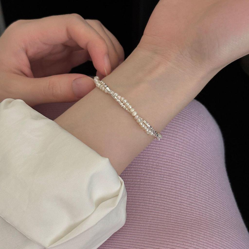 Elegant Double-Layer Pearl Bracelet for Women - Versatile, Stylish Hand Jewelry with Unique Design