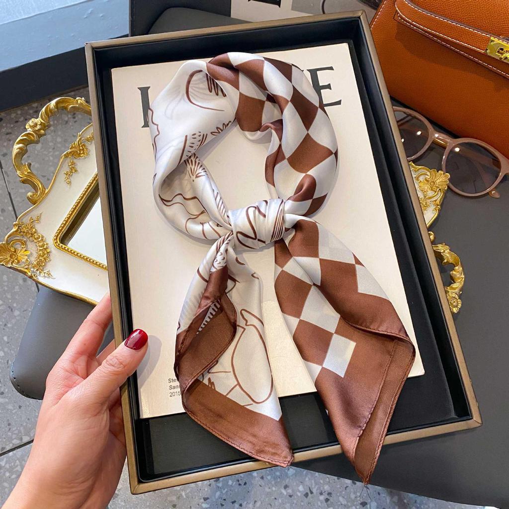 Zhang Ruonan Silk Scarf: Women's 2025 Spring/Summer Retro Neck Tie Accessory - High-End Small Square Neckerchief