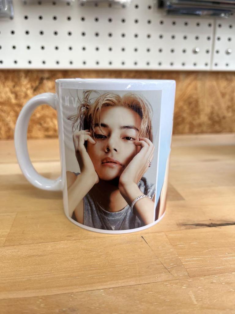 [USED] V Mug BTS