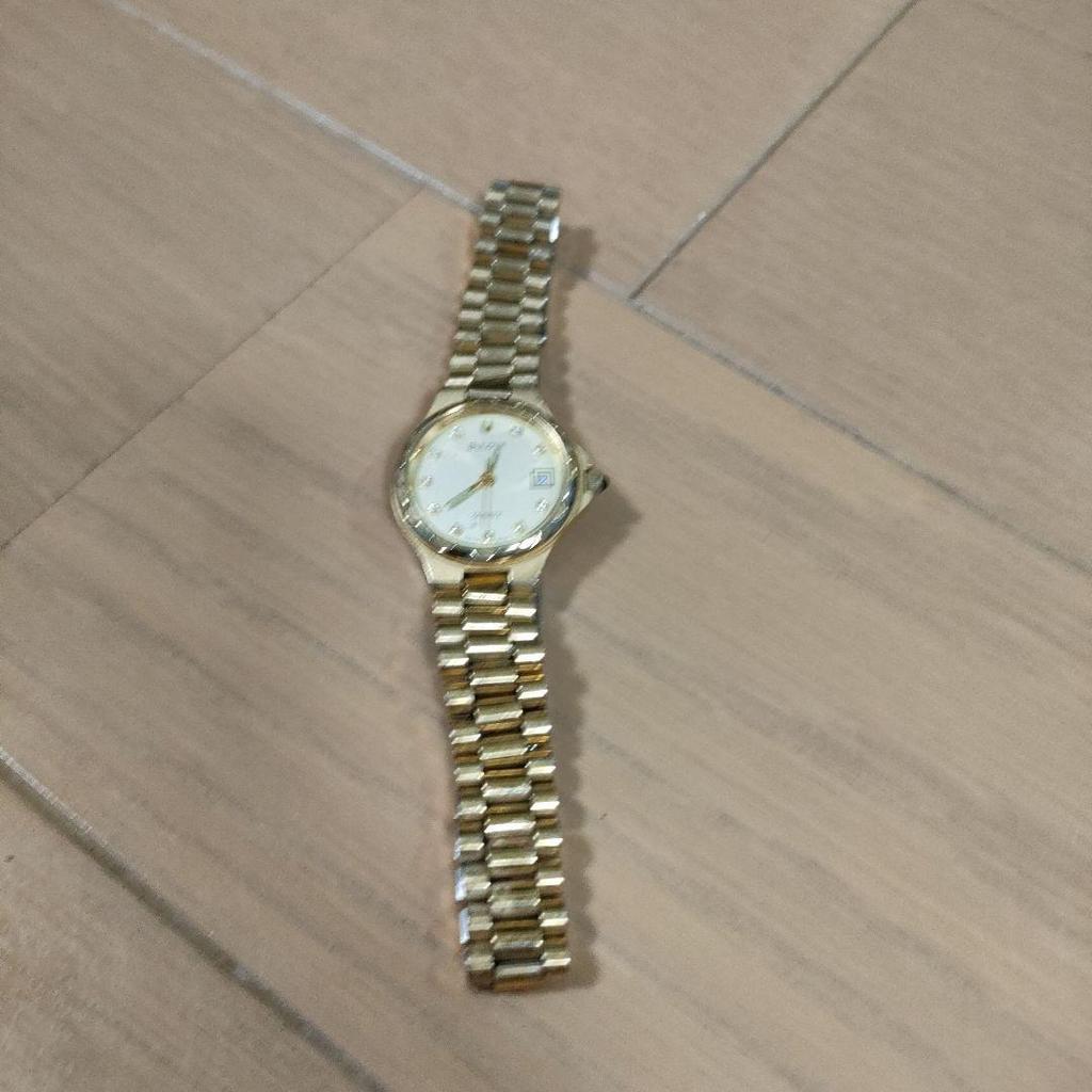 Used BULOVA 9063-5020 Gold Date Ladies Watch