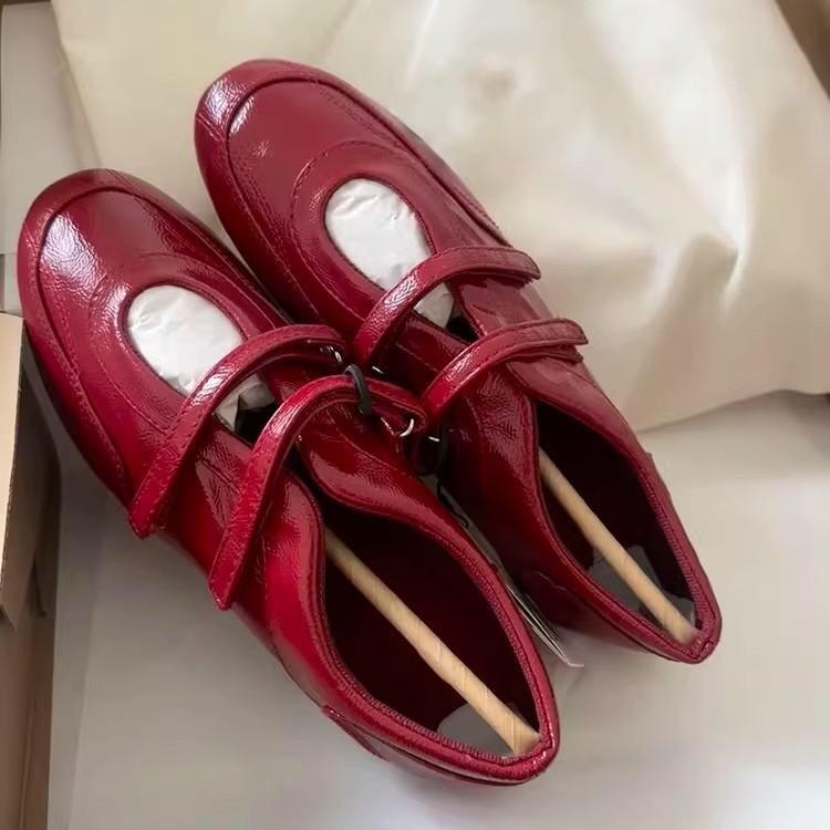 Cowhide version~ Red leather shallow mouth Mary Jane shoes women's 2025 new versatile round head casual sports shoes single shoes