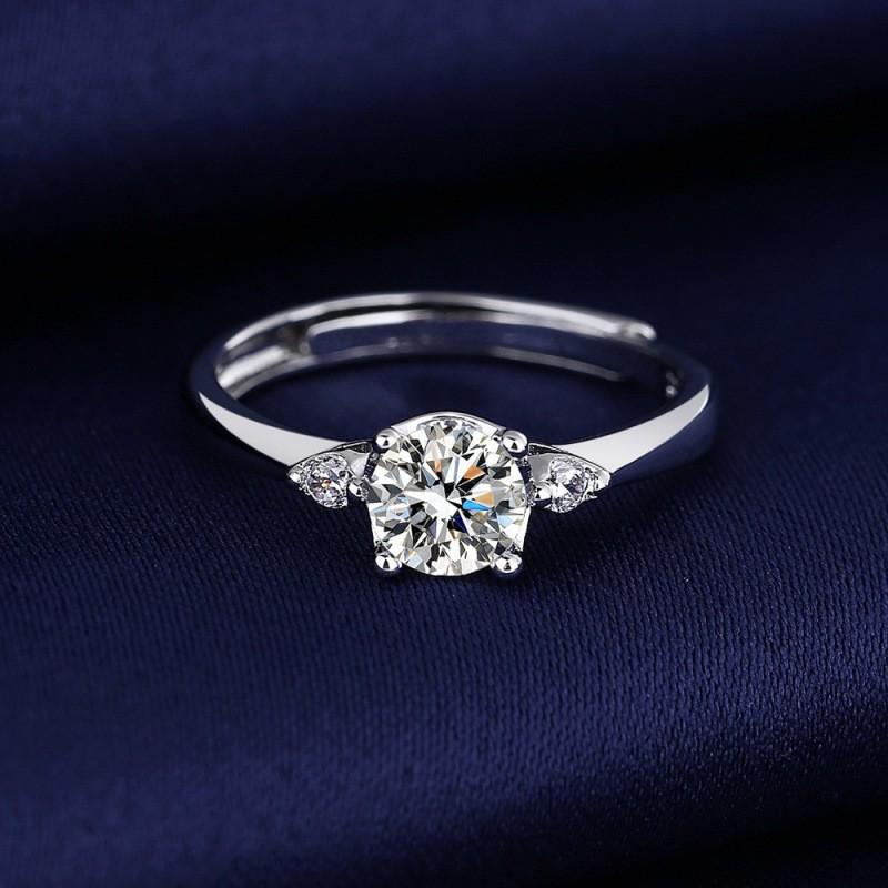 TikTok Influencer Inspired Moissanite Six-Prong Wedding Ring for Women - One Carat Jewelry