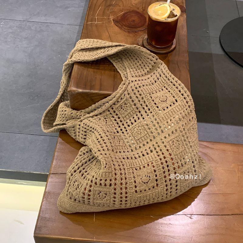 

Retro Travel Knitting Mesh Hollow out One Shoulder Bag Light brown