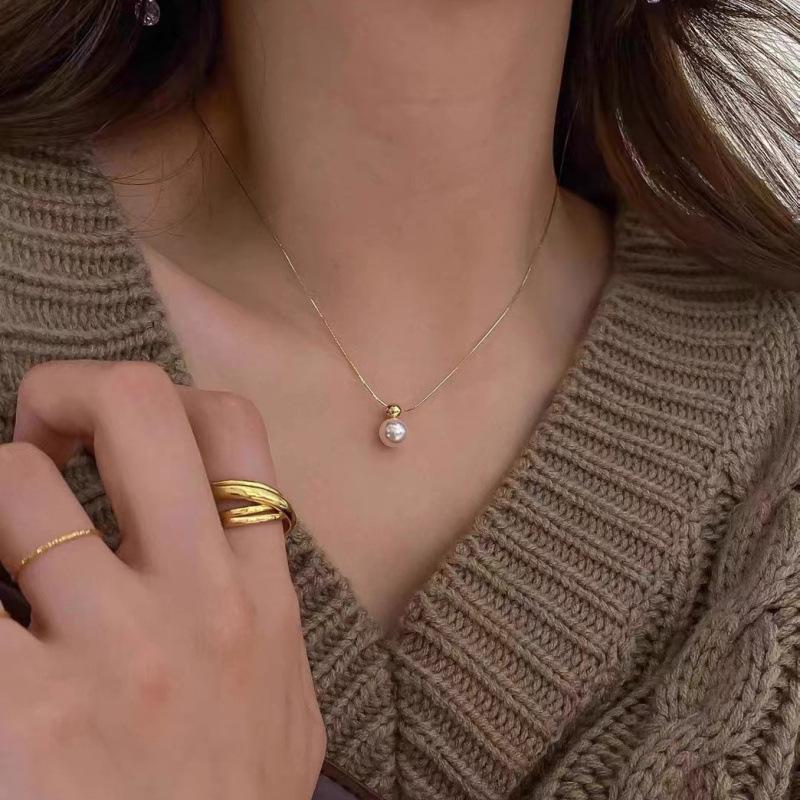 Pearl necklace women's niche light luxury design high-end fashion temperament collarbone chain neck chain sweater chain bead chain