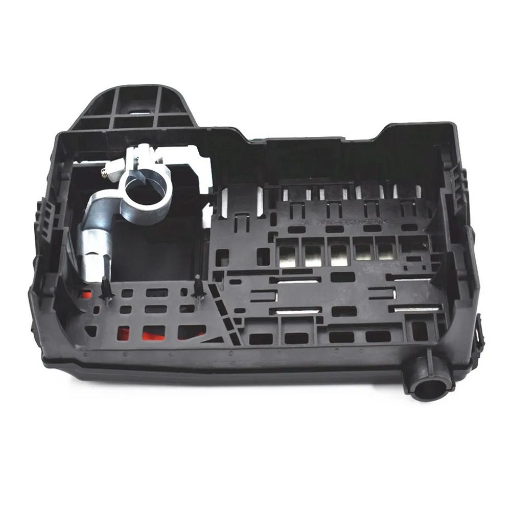 Pojistková skříňka Svorka baterie Pro Chevrolet Cruze 2011-2016 Orlando 2012-14 96889385