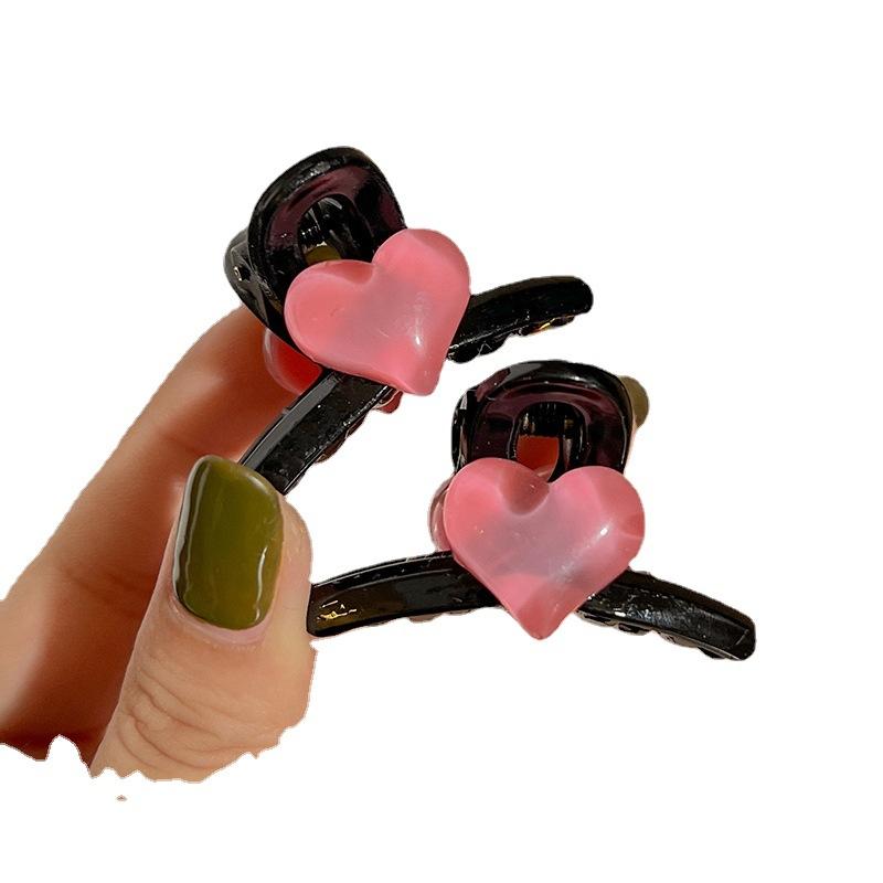 Mini Acrylic Heart Hair Claw Clips For Women Bangs Hair Clip Girl Sweet Small Grab Barrette Hairpin Headwear Hair Accessories