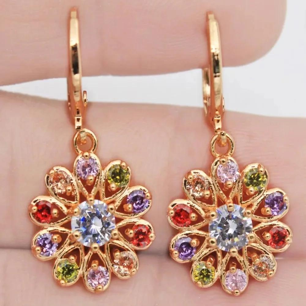 Niche, módní a lehce luxusní evropské a americké měděné náušnice s mikrovkládaným zirkonem s designovým nádechem