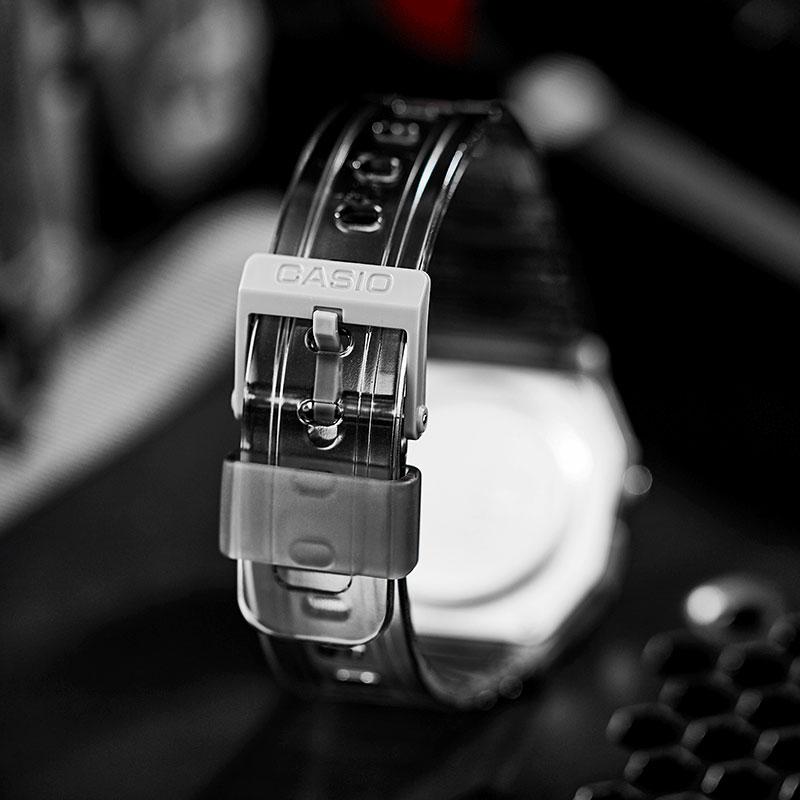 Casio Vintage Series Square 50M Waterproof Quartz Movement Stainless Steel Strap Watch Men watches White B640WDG-7