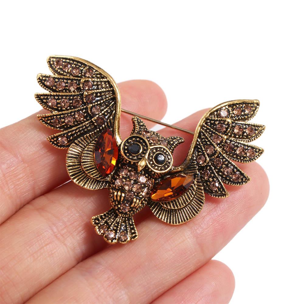Temperament Vintage Owl Brooch Owl Shape Ancient Bronze Owl Corsage Rhinestone Owl Shape Pin  Women