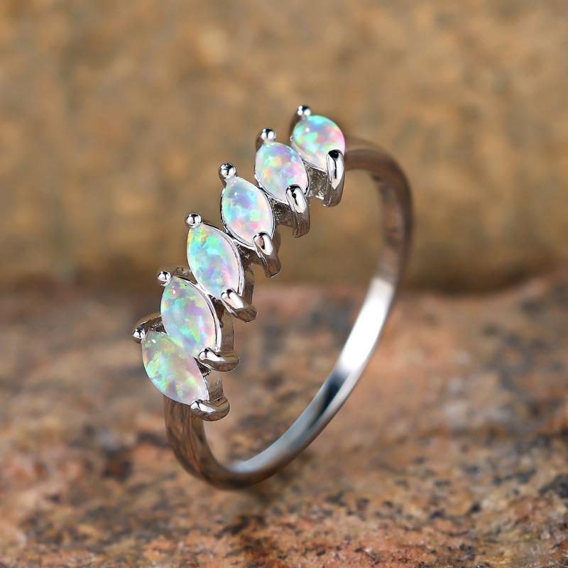 Korean Style 6 Piece Diamond Shaped Two Claw Ring for Womens Versatile Temperament Simple and Elegant Ring