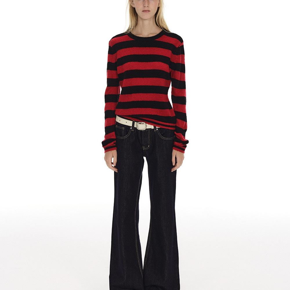 

Эстетичный свитер в стиле Y2k женский серый в полоску с длинным рукавом L красный