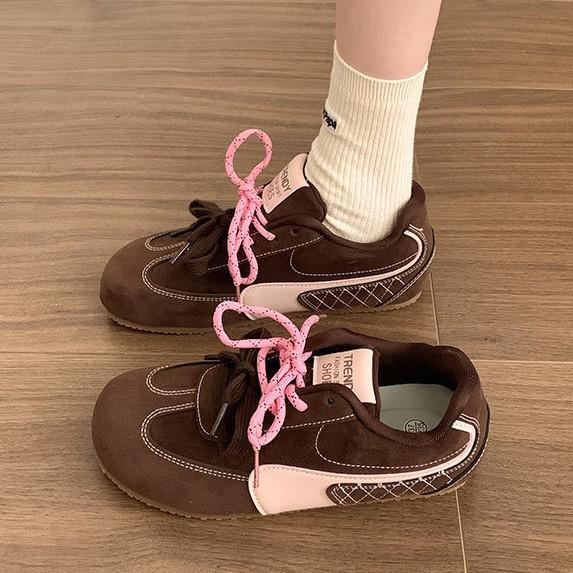 Fashion 2025 New Designer Women's Sneakers Lace Up Mixed Color Ladies Casual Sports Shoes Fashion Chunky Sneakers Comfortable Flat Shoes