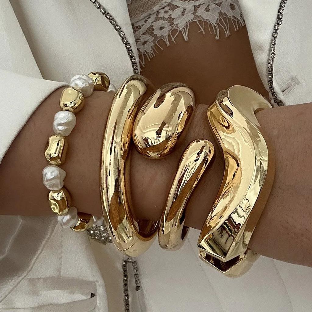 Vintage Metal Wave Twist Smooth Irregular Bracelet for Women Exaggerated Geometric Chunky Cuff Bangle Hip Hop Punk Jewelry