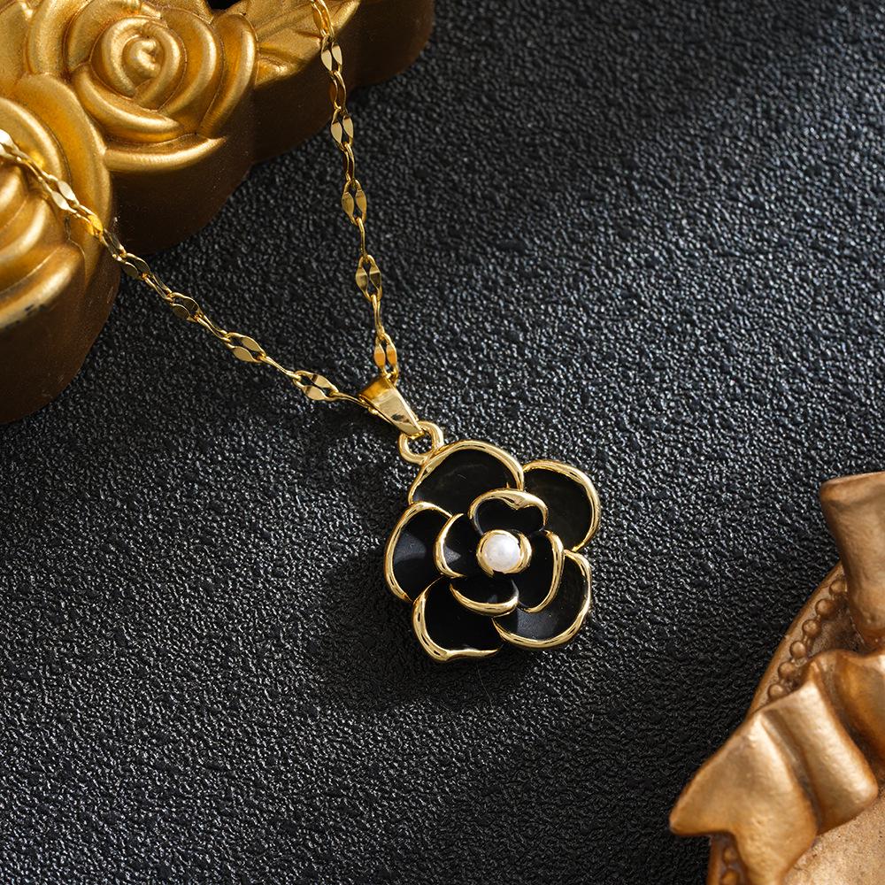 Drip Oil Pearl & Rose Flower Choker Necklace - Black & White Fashion Design for Women