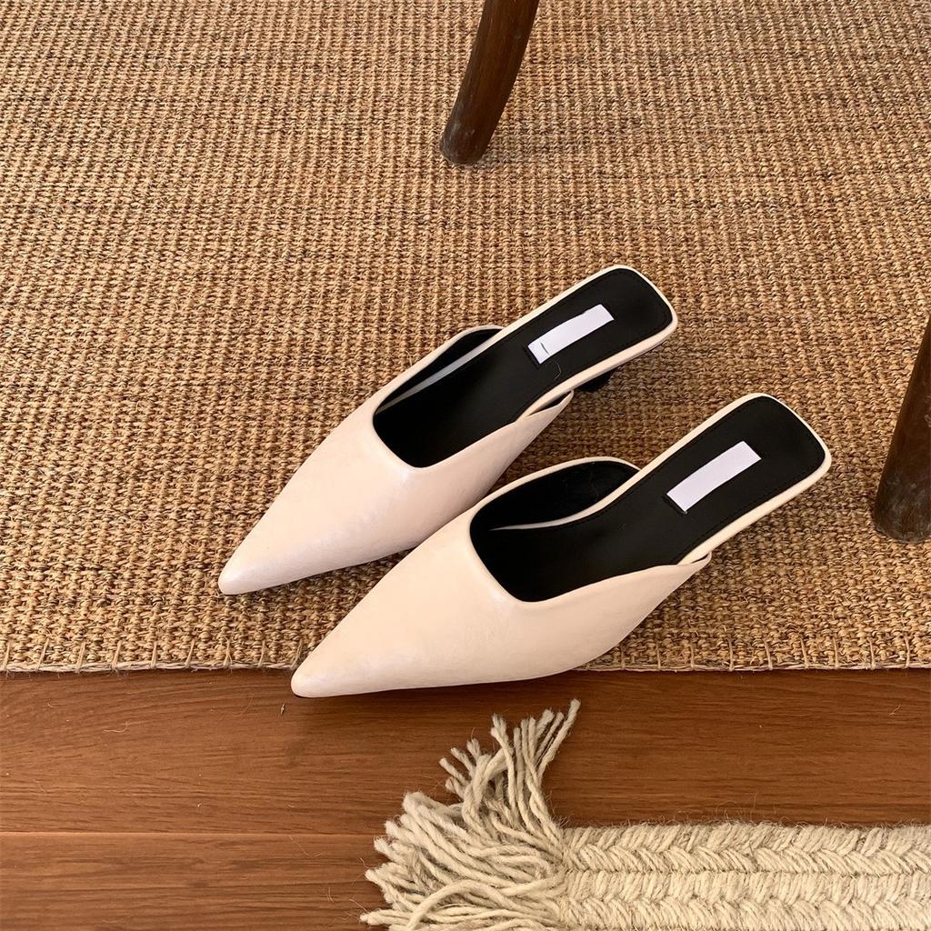 Traubenmutter 2025 Frühling neue flache Mules mit halber Ferse tragen High-End Koreanische Version spitze Freizeitschuhe