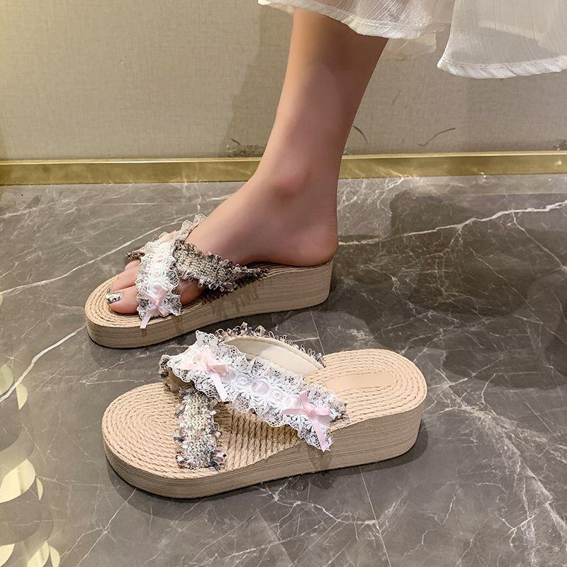Fashion versatile slippers women's 2025 summer wear thick bottom slope with lace cross with seaside vacation cool slippers women