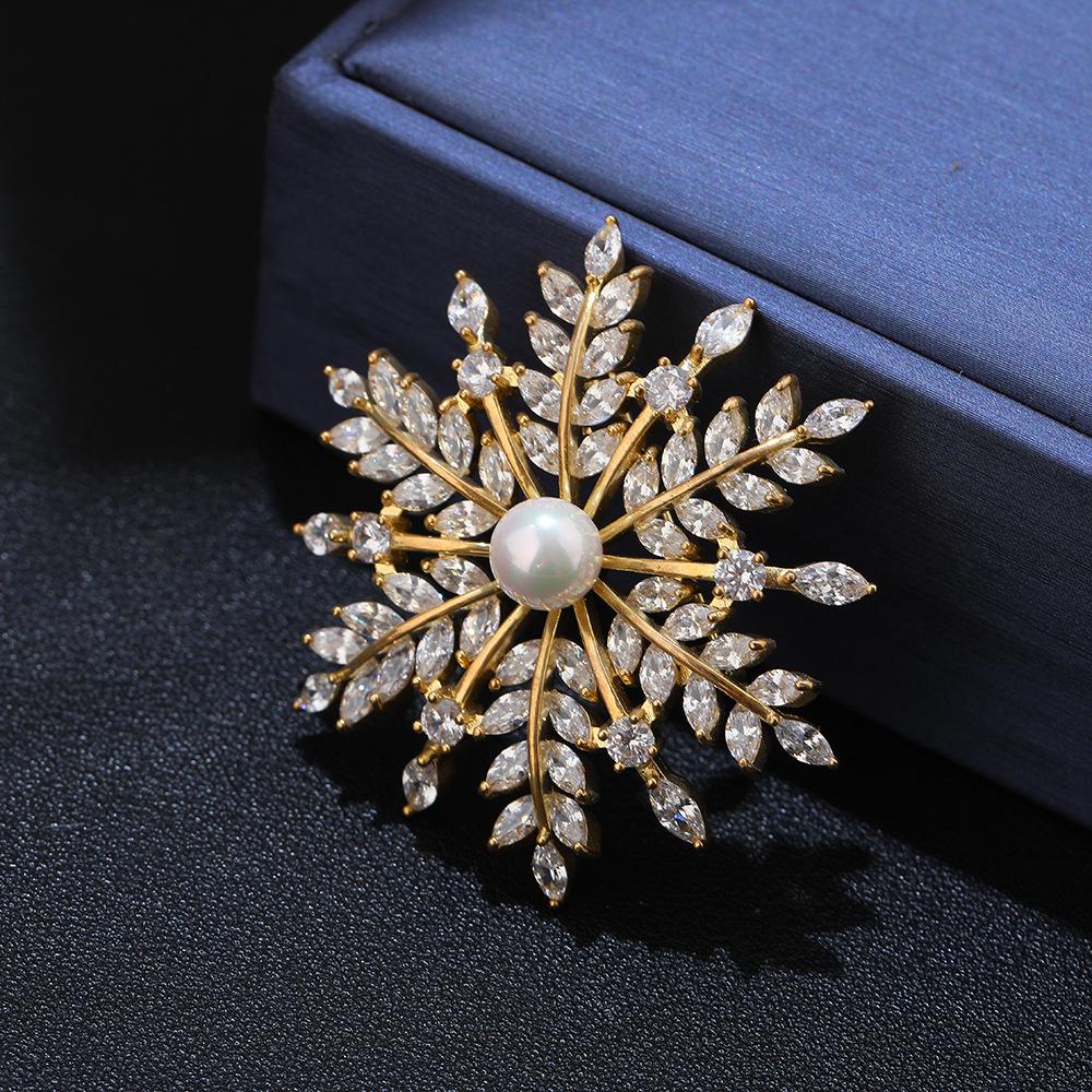 Korean Zircon Snowflake Brooch - Vintage Pearl Crystal Pin for Women