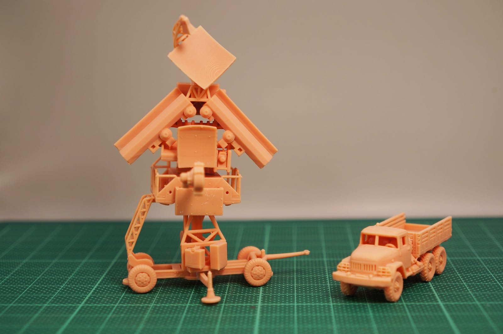 

1/144 Russian S-125 (SA-3) GOA Radar (fine detail) Resin Kit