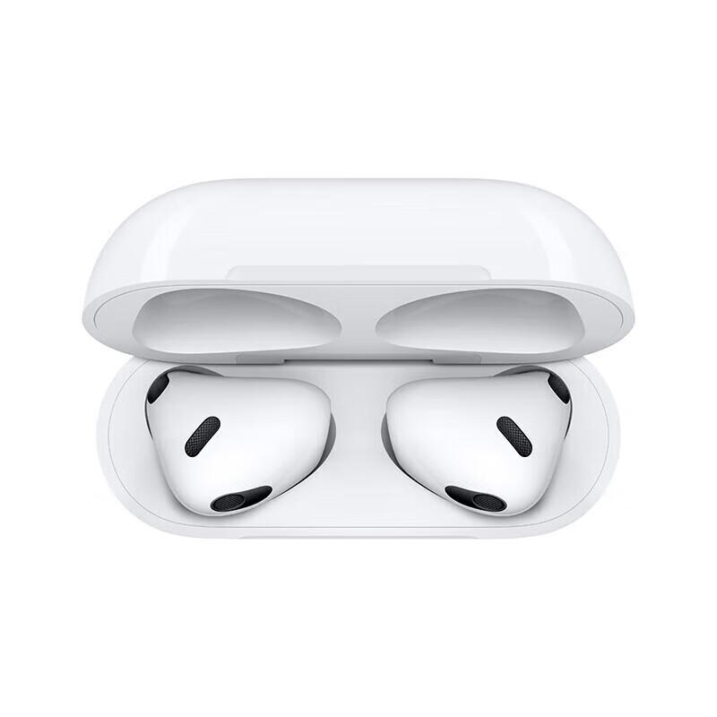 Apple AirPods (3rd Generation) with Lightning Charging Case