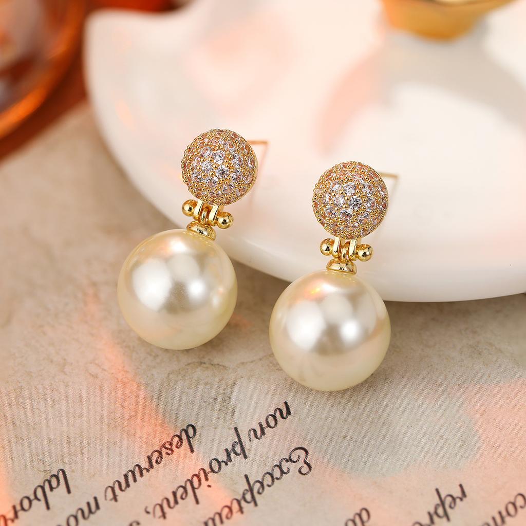 Premium Pearl Stud Earrings S925 Silver Needle Elegant Exquisite Earrings Retro Temperament Versatile Earrings