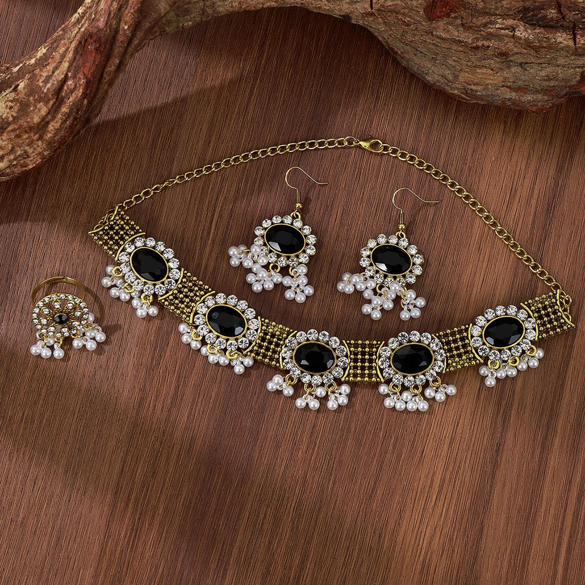 

Vintage Court Earrings, Rings, Necklaces, Sets, High-End Female Bohemian Colored Diamond Jewelry.