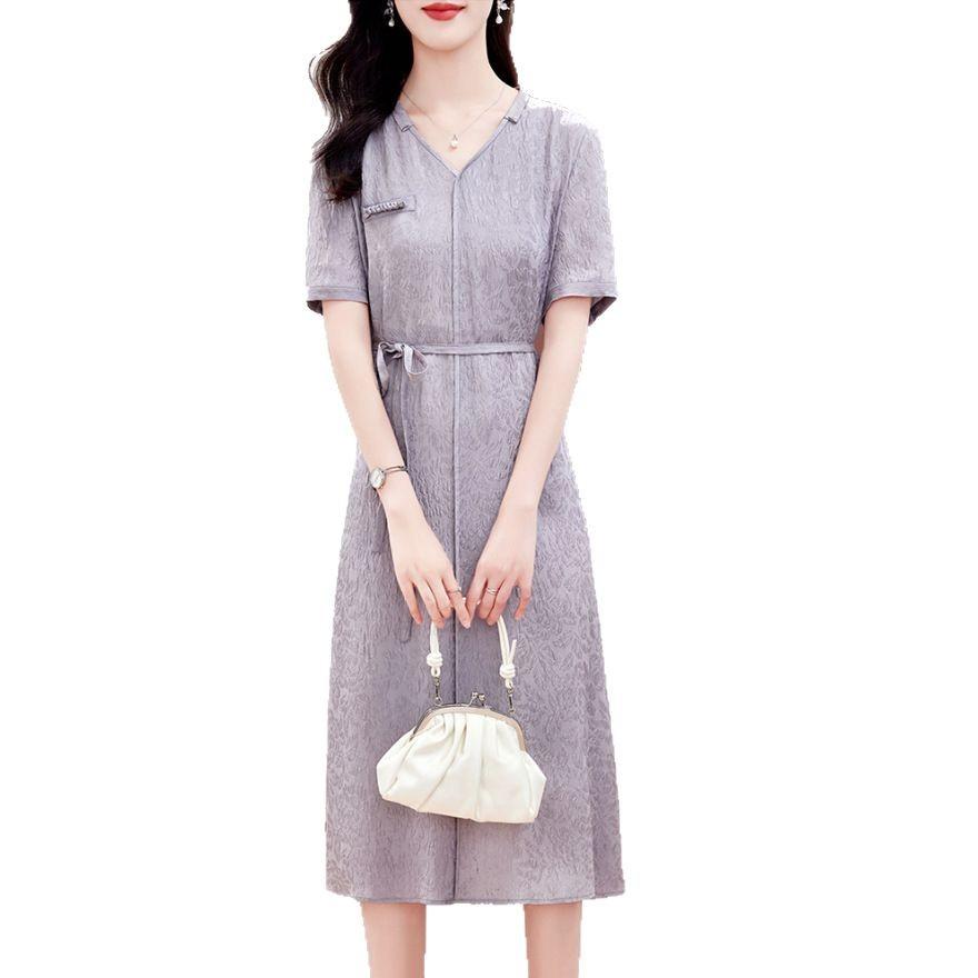Silk Dress Women's  New Temperament Elegant Small V-neck Slim and Thin Mulberry Silk Skirt